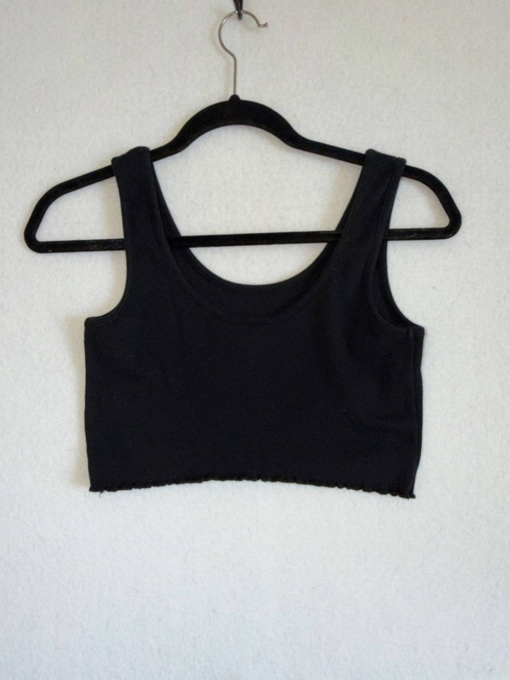 Roxy Black Ribbed Ruffle Edge Bottom Crop Tank Top - Picture 2 of 6